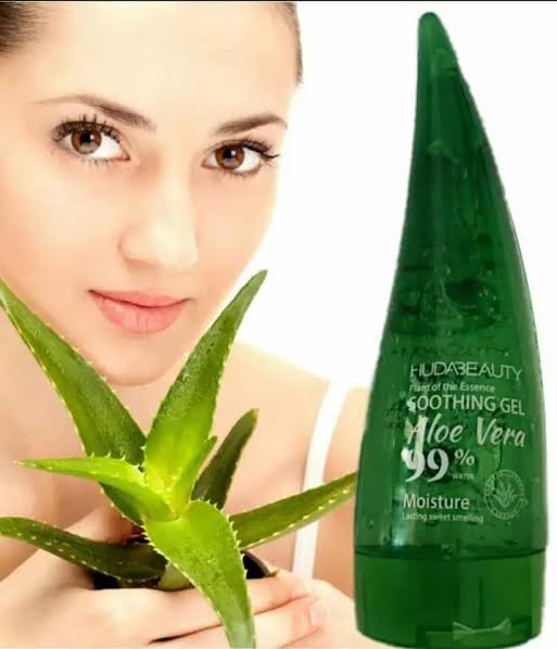 Huda Beauty Aloe Vera Gel 300ml